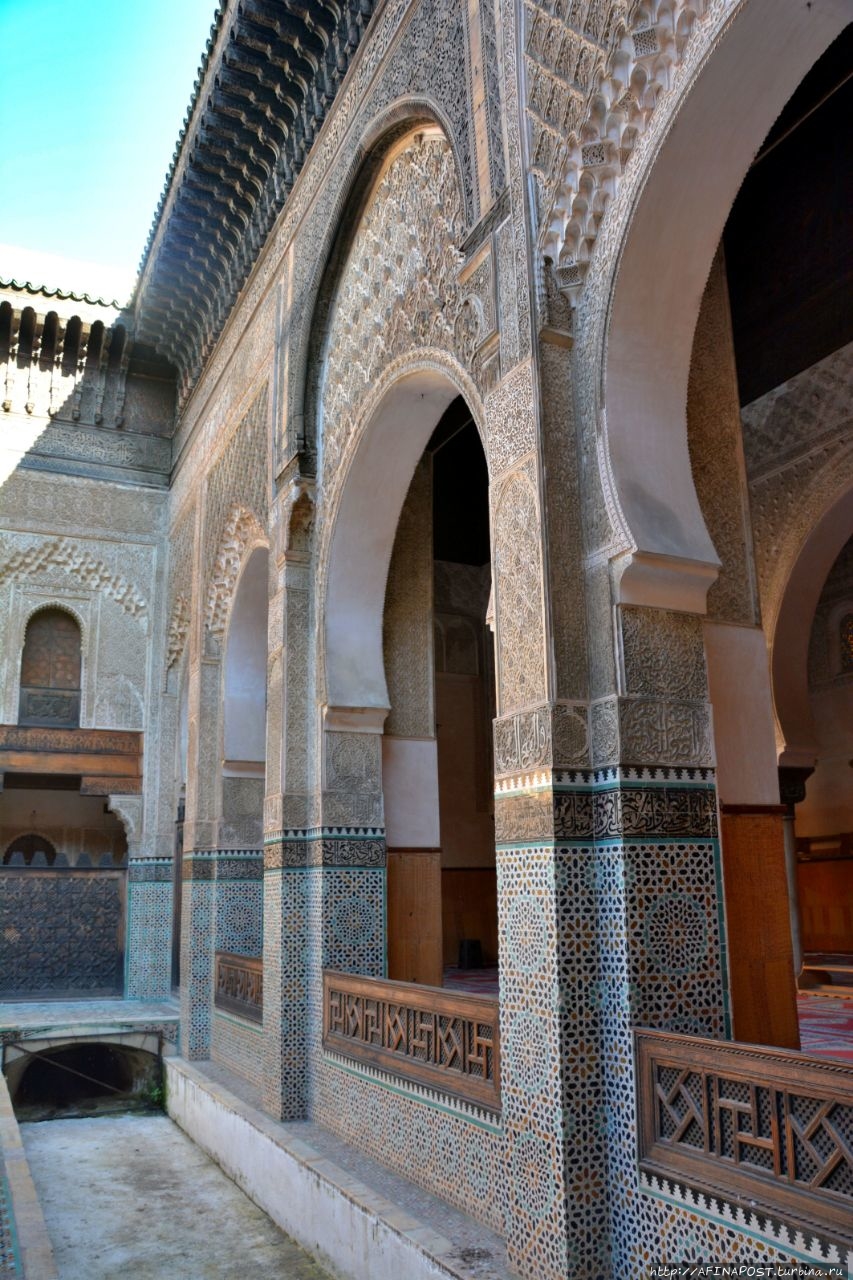 Медресе Бу Инаниа Фес, Марокко