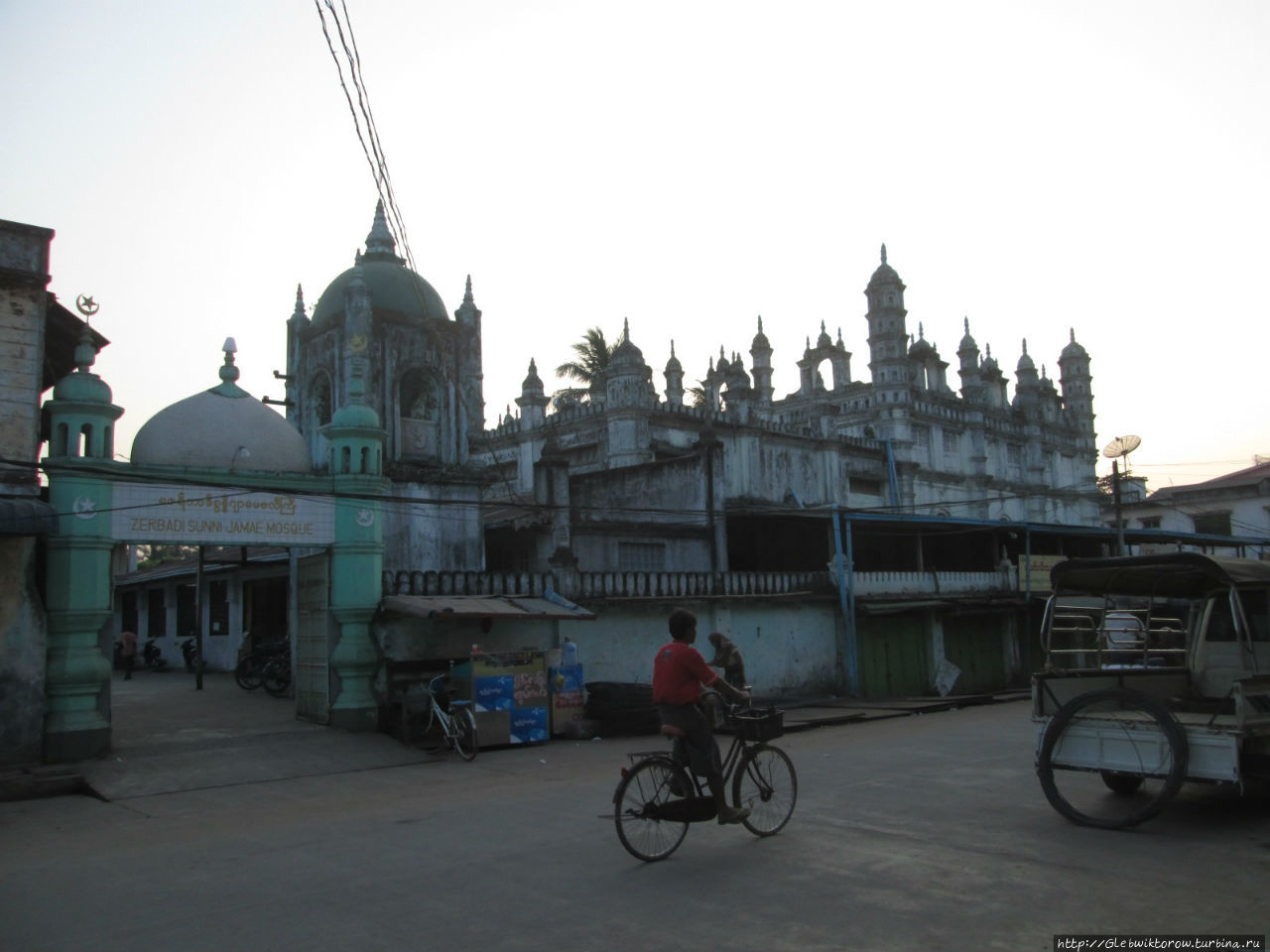 Мусульманский район на набережной Патейн, Мьянма