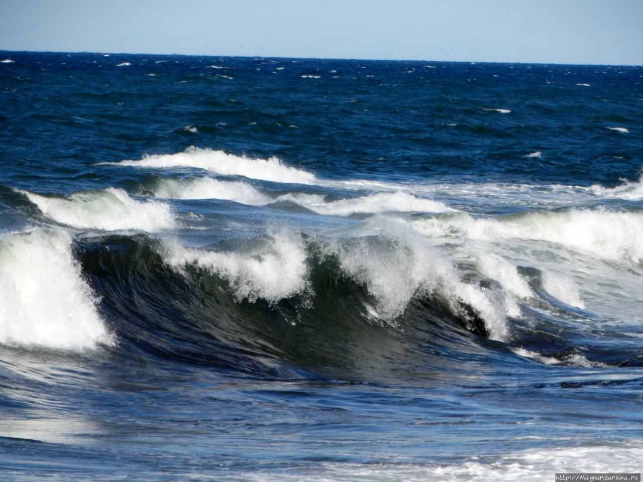 Виды волн в море. Барашки на волнах. Море шторм. Волны барашки на море. Белые барашки на волнах.