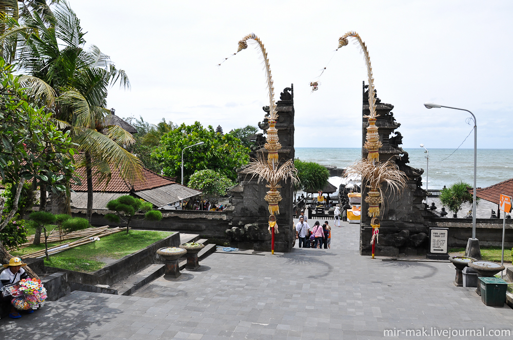 Храм Танах Лот, Бали Бали, Индонезия