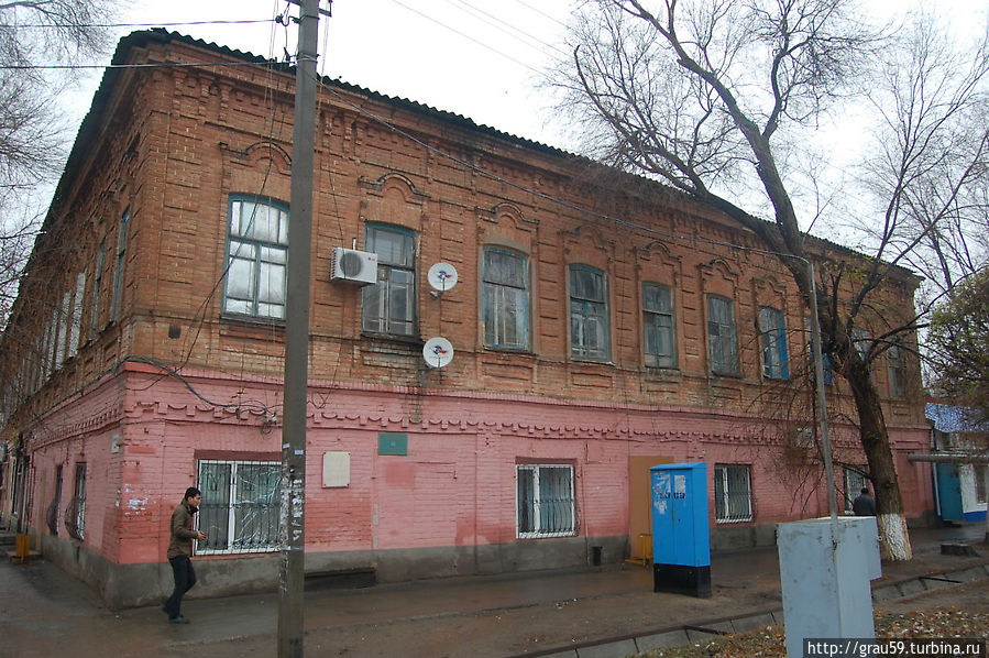 Здание гостиницы Коротина Уральск, Казахстан