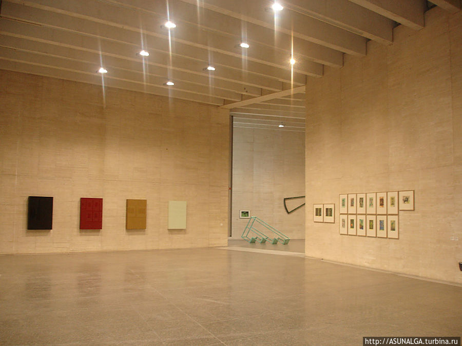 внутри музея