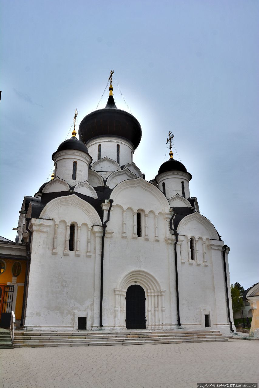 Свято-Успенский монастырь Старица, Россия