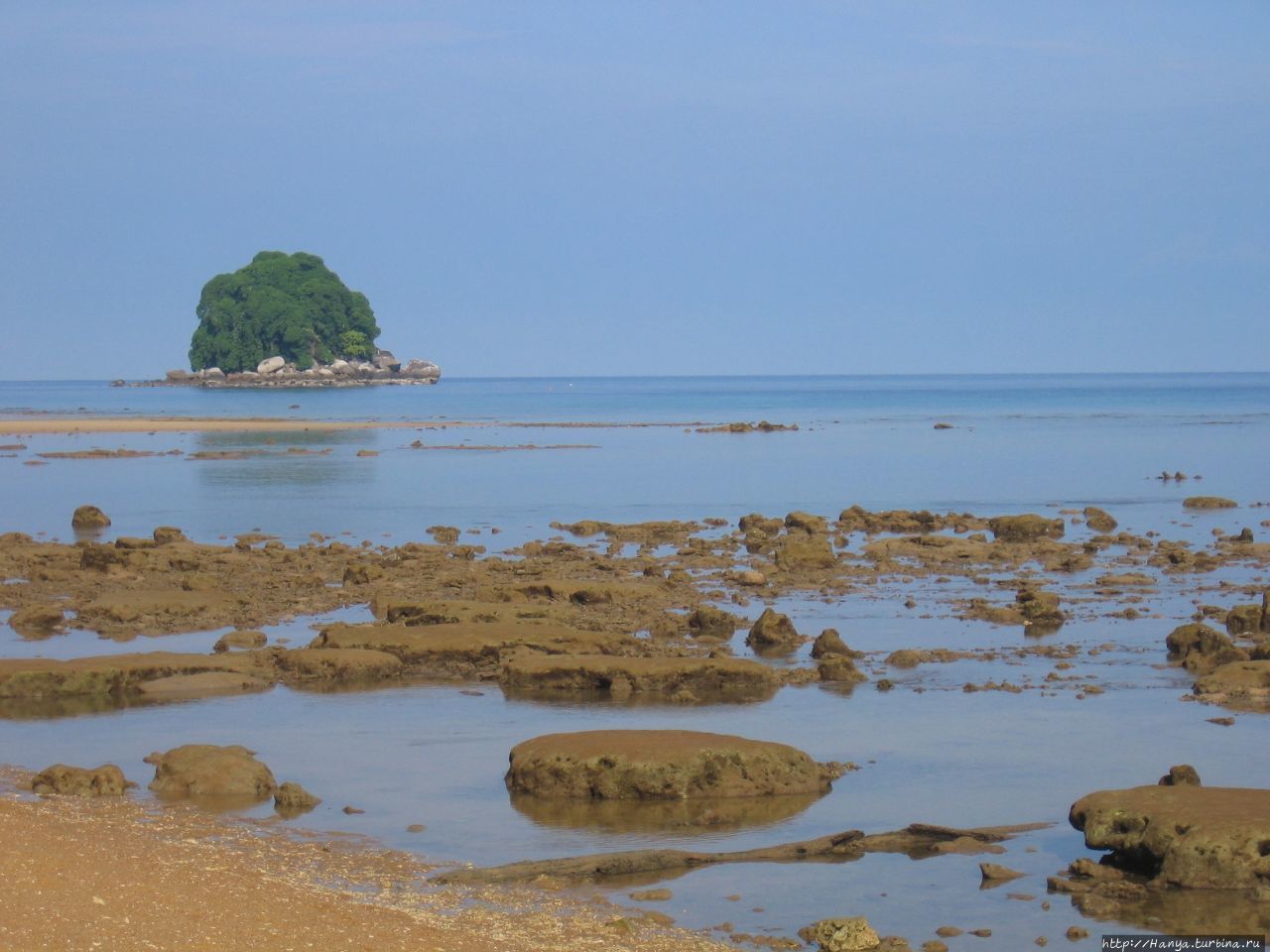 Пляж отеля Berjaya Tioman Beach Пулау-Тиоман, Малайзия