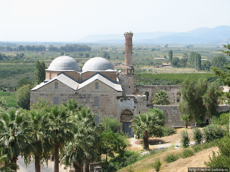 Вид с холма , где находится базилика Святого Джона