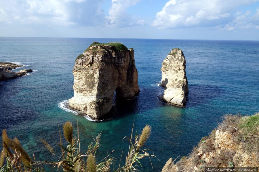 Голубиные скалы в бейруте Ливан