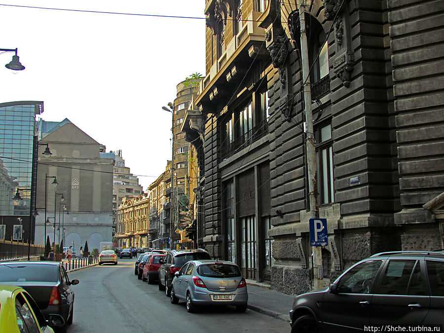 Исторический центр Бухареста — банк, музеи, кафешки... Бухарест, Румыния