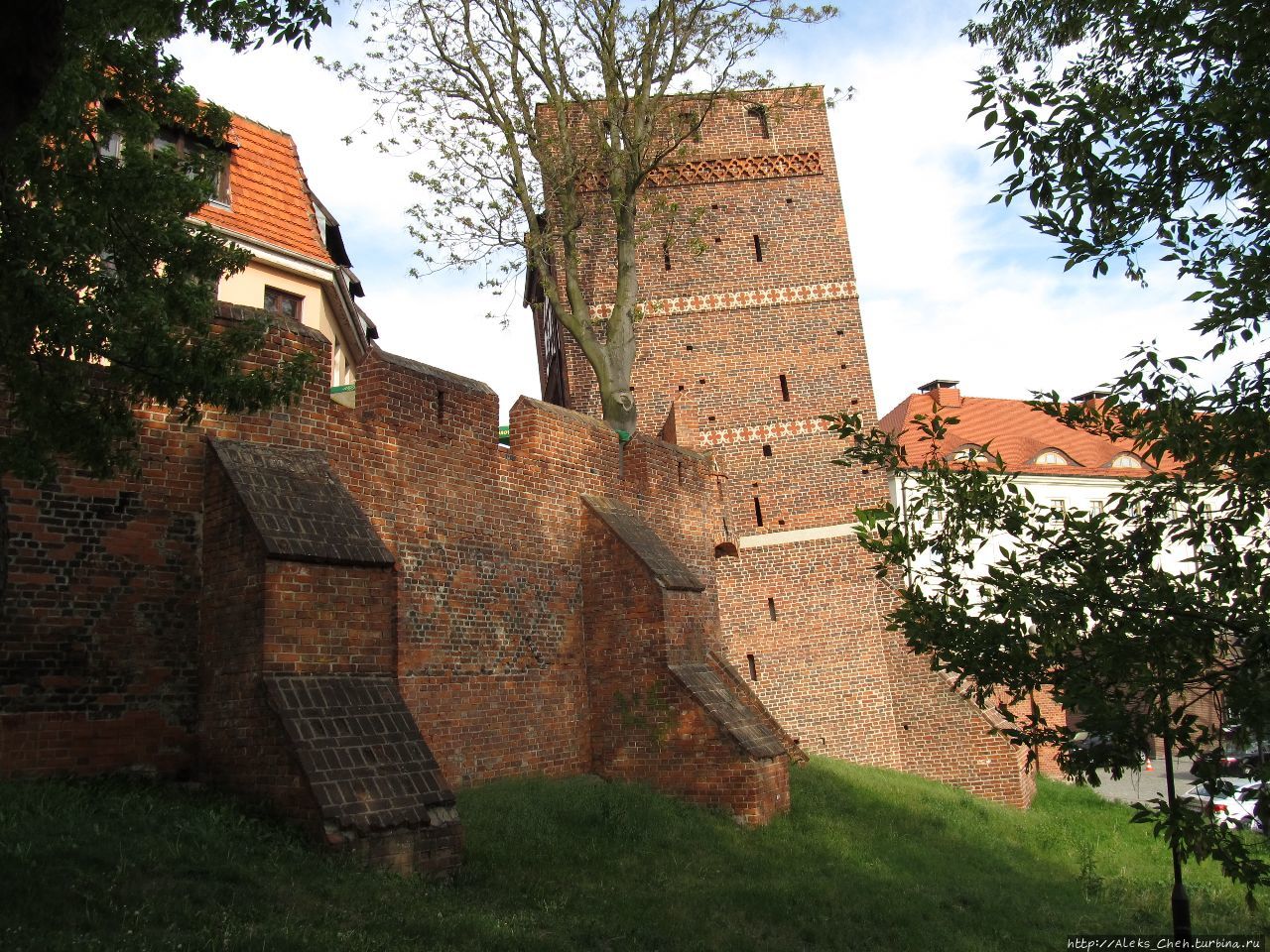 Падающие башни Польши Торунь, Польша