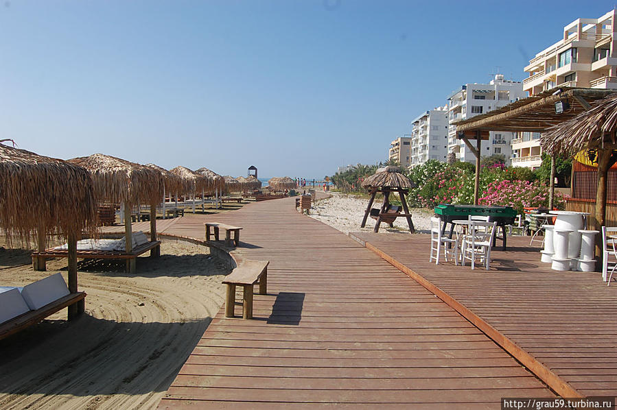 Пляж Кастела Ларнака, Кипр