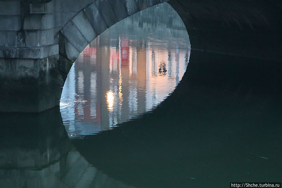 Сумерки на берегах реки Liffey Дублин, Ирландия