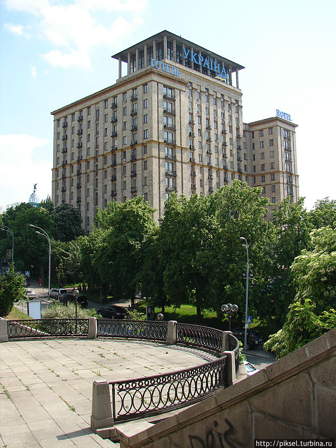 Отель УКРАИНА Киев, Украина