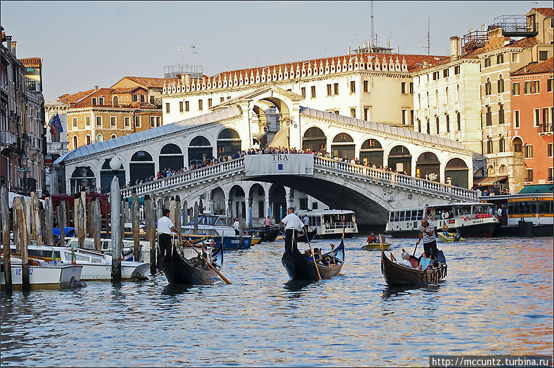 Пешее эротическое путешествие вокруг моста Риальто Венеция, Италия