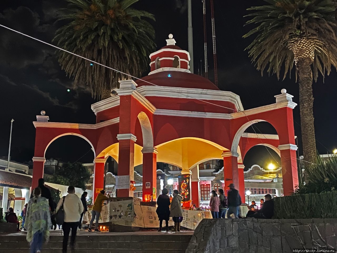 Площадь Повстанцев Окойоакак, Мексика