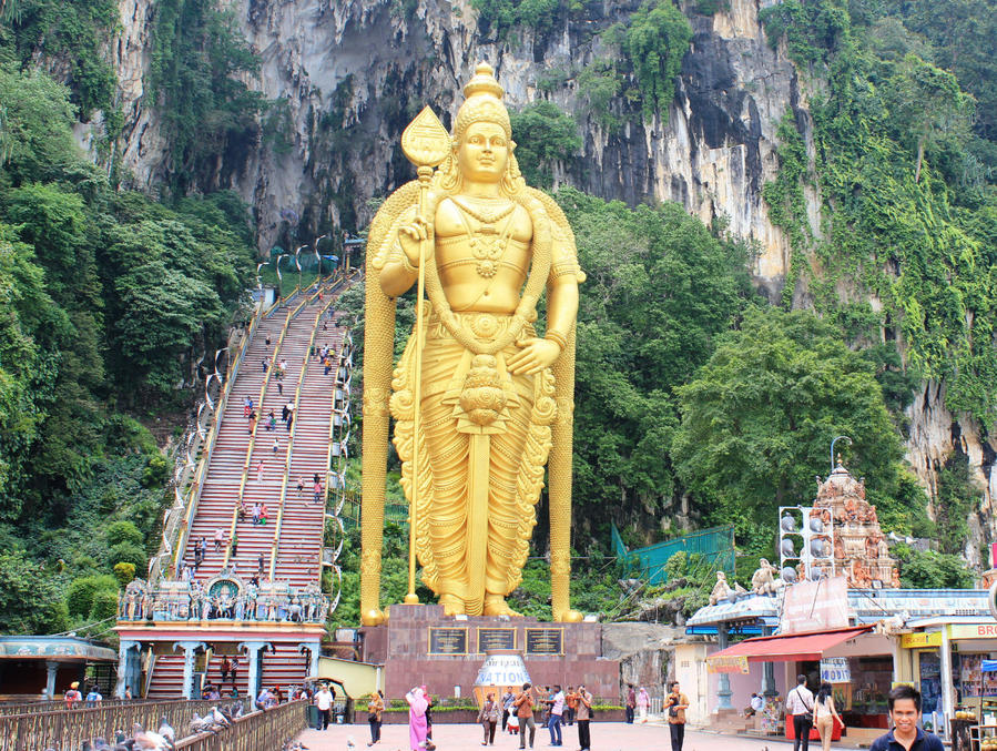 Золоченая статуя Куала-Лумпур, Малайзия