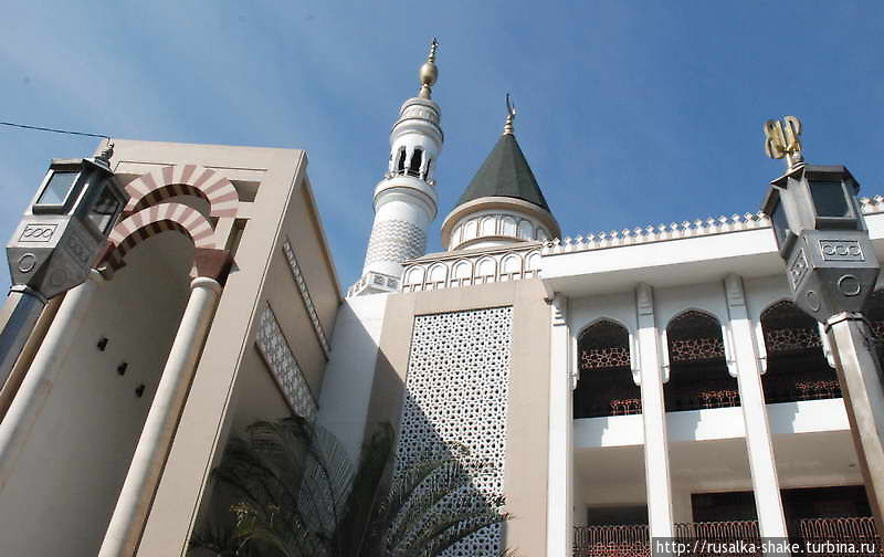 Трехэтажная мечеть