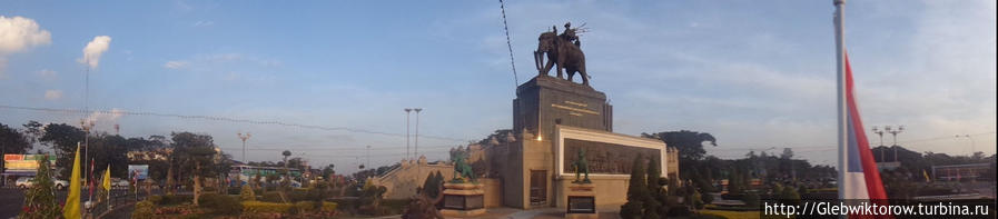 Памятник королю Раме I