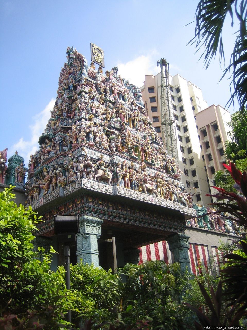 Храм Веерамакалиамман