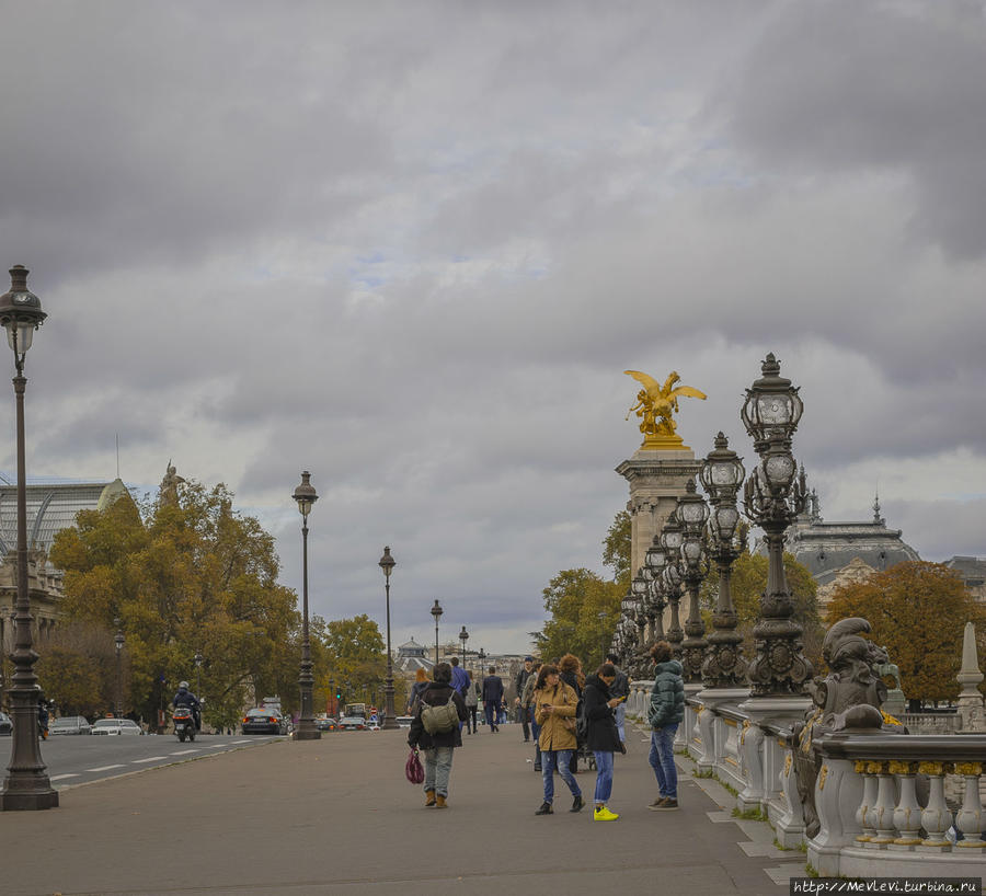 Осенняя набережная Париж, Франция
