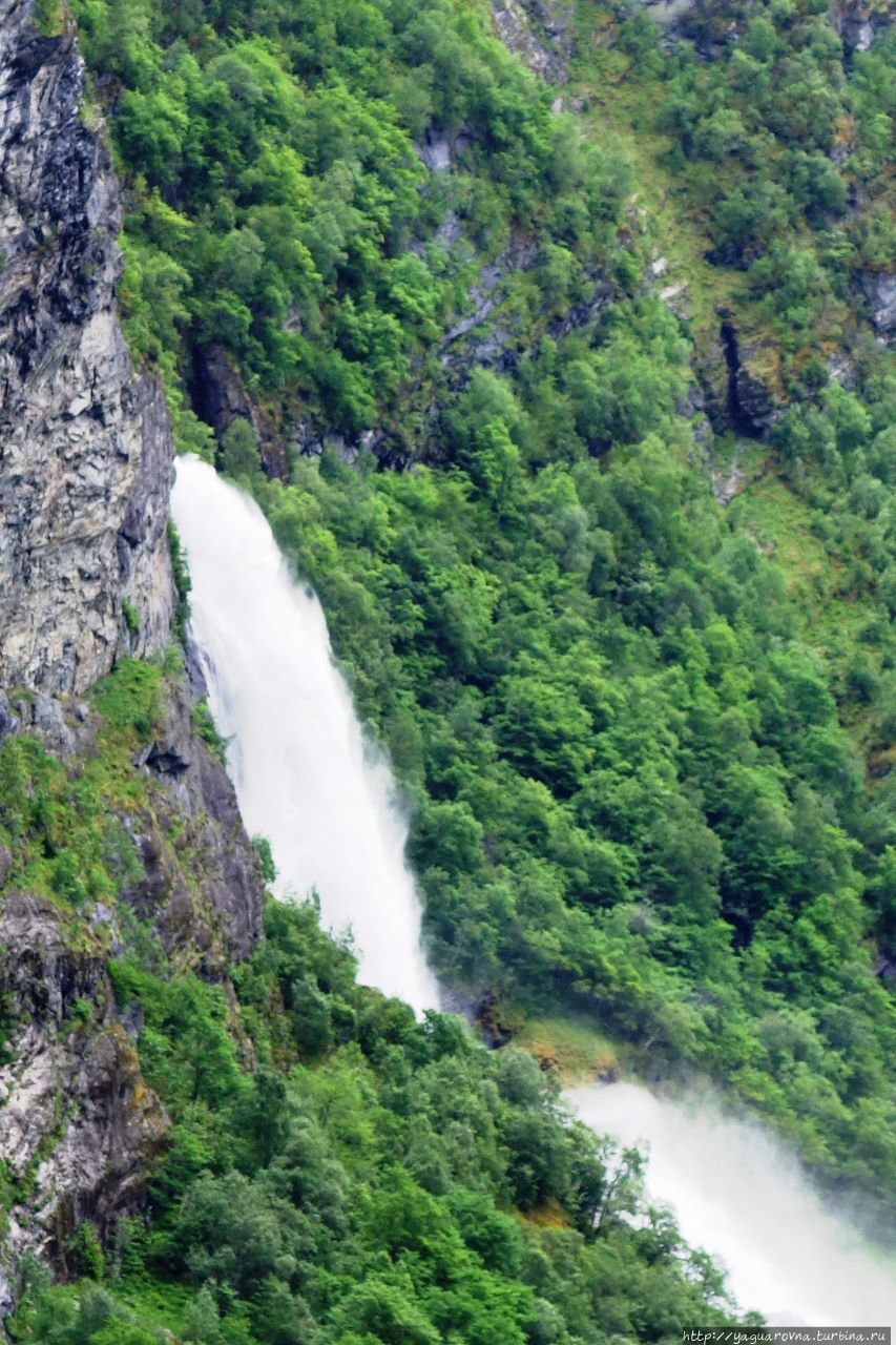 Театр водопадов Гейрангера Гейрангер - Гейрангерфьорд, Норвегия