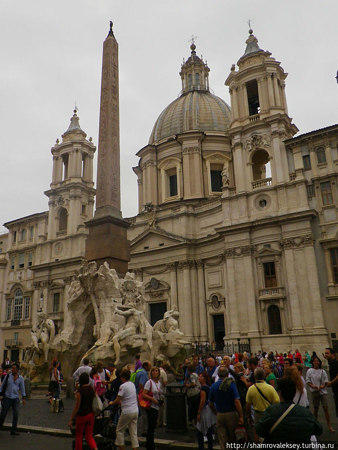 Площадь Навона и её фонтаны Рим, Италия