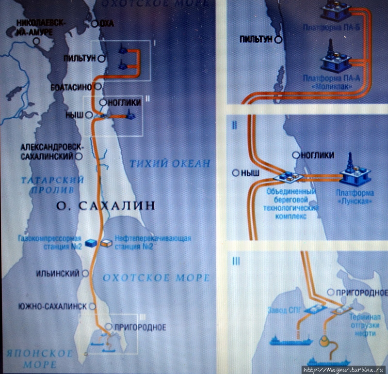 На карте изображен трубопровод. Можно проследить какой путь проходит нефть и газ  от места добычи до места переработки и транспортировки. Южно-Сахалинск, Россия