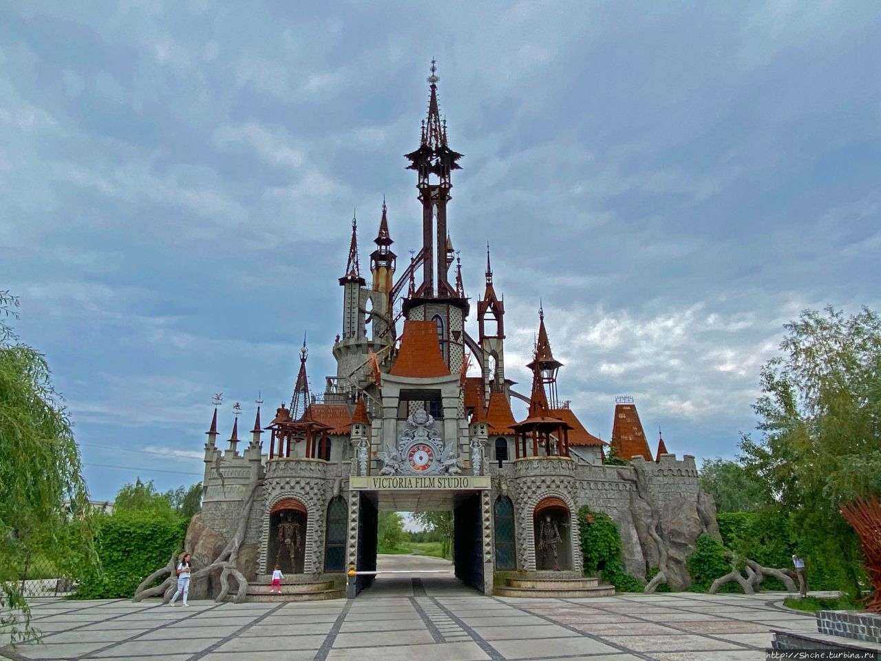 Сказочный замок из мультфильмов Disney под Киевом