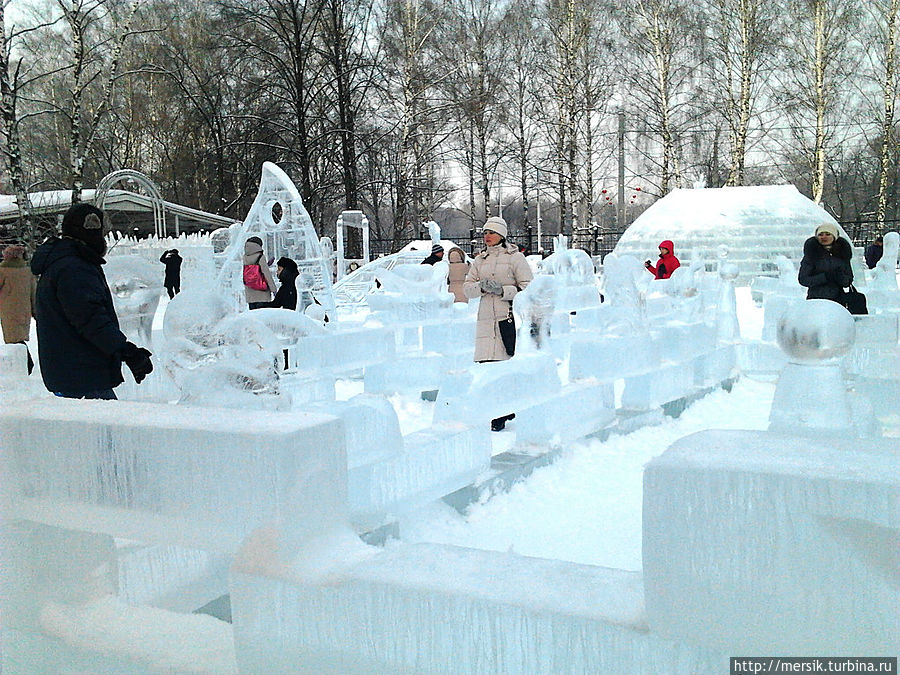 Зимние развлечения в парке Сокольники Москва, Россия