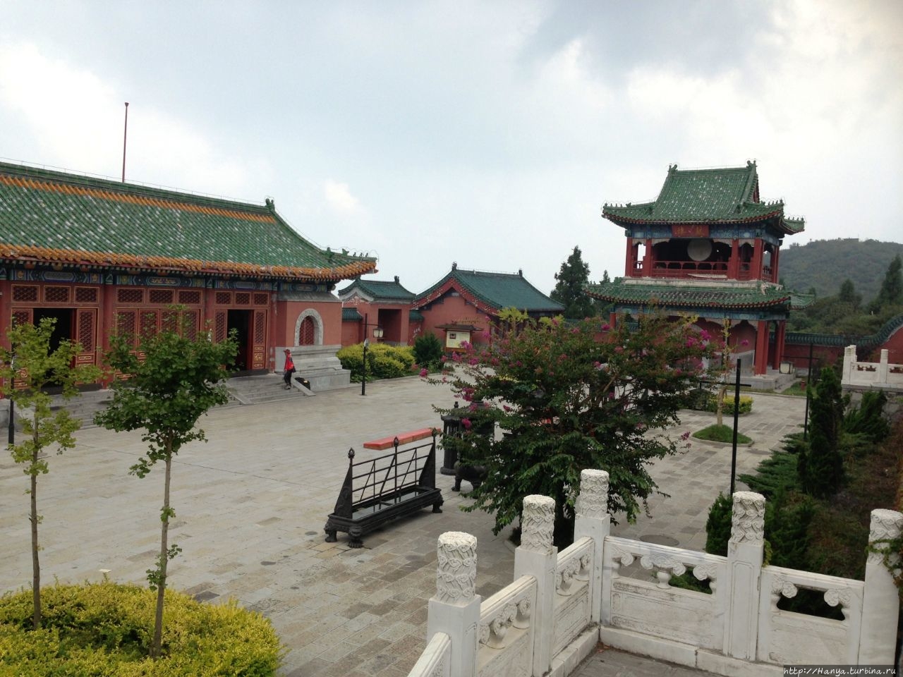Горный храм Тяньмэнь / Tianmen Mountain Temple