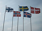 Скандинавские флаги можно увидеть везде