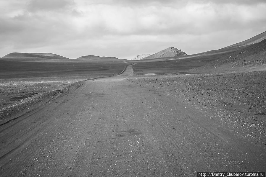 В горах Landmannalaugar Исландия