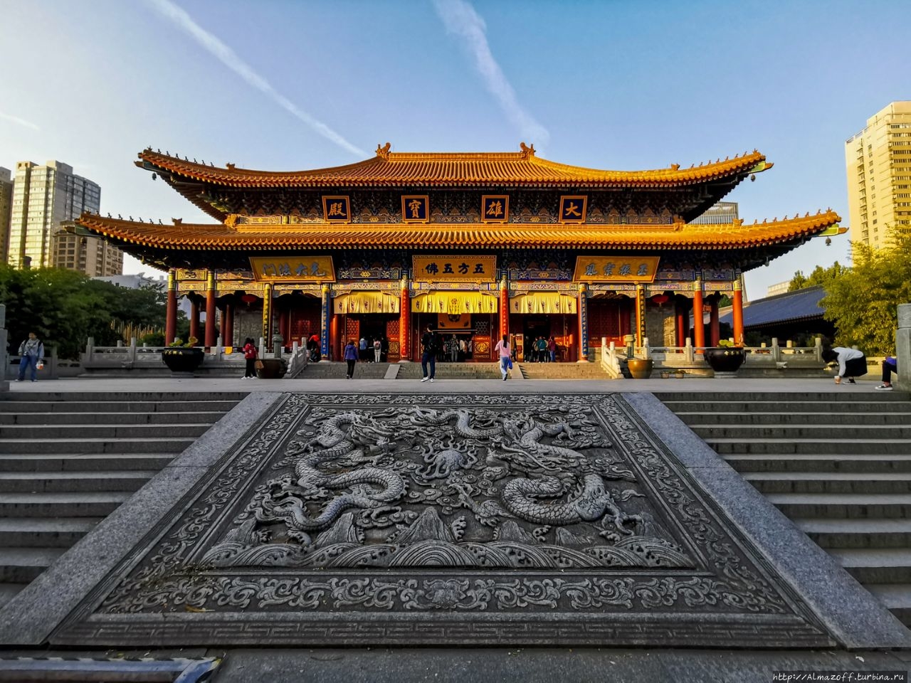 Храм Трех выдающихся буддийских монахов Сиань, Китай