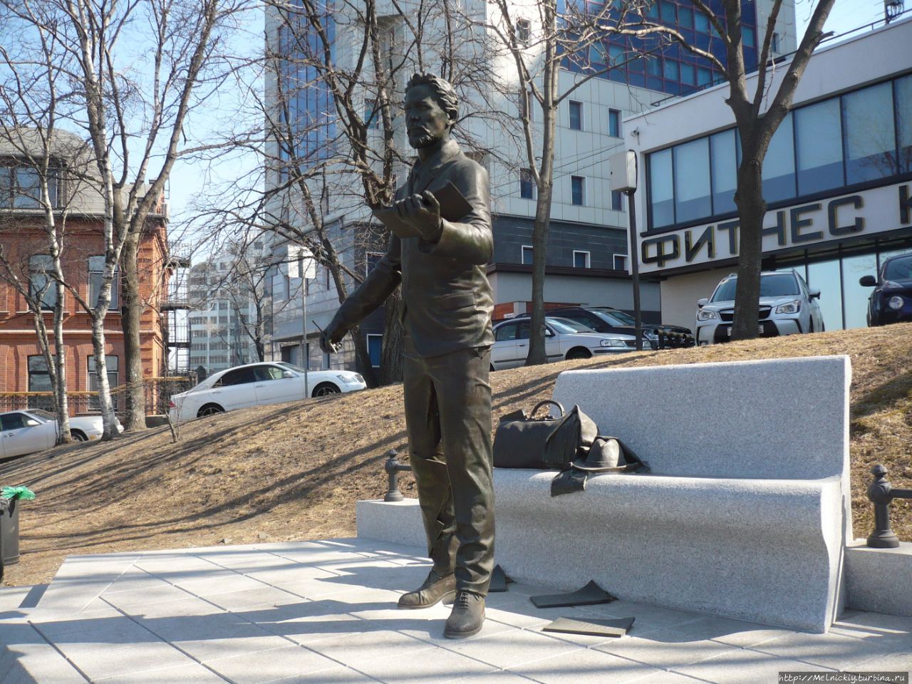 Памятник А.П. Чехову Владивосток, Россия