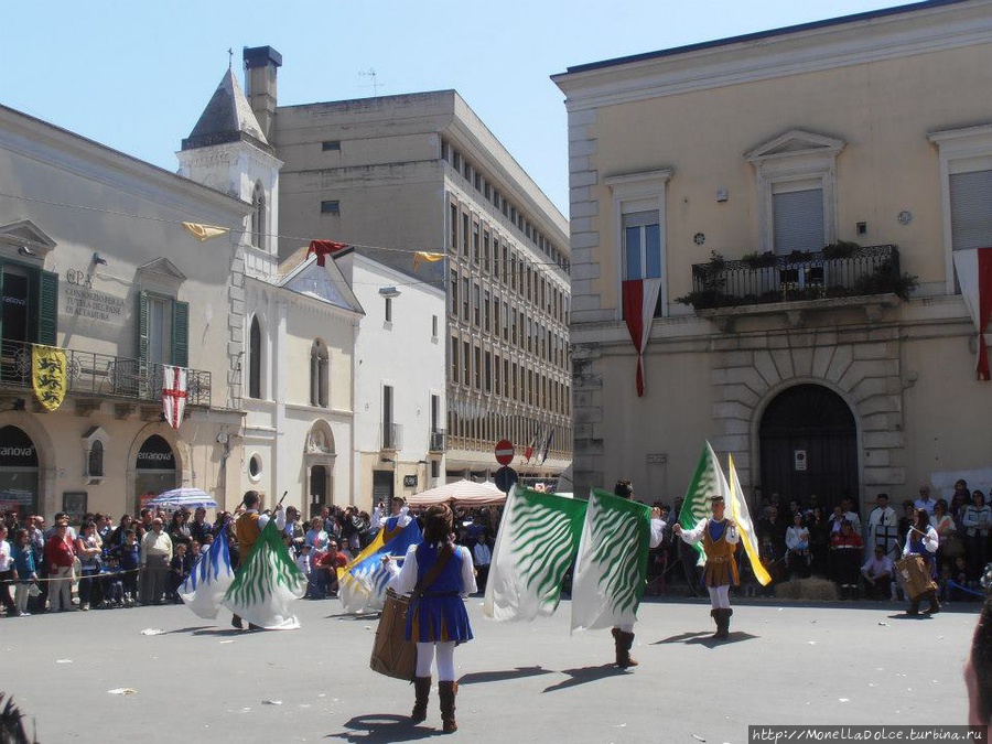 Альтамура — праздник Федерикус 25-28 апреля 2013 Альтамура, Италия