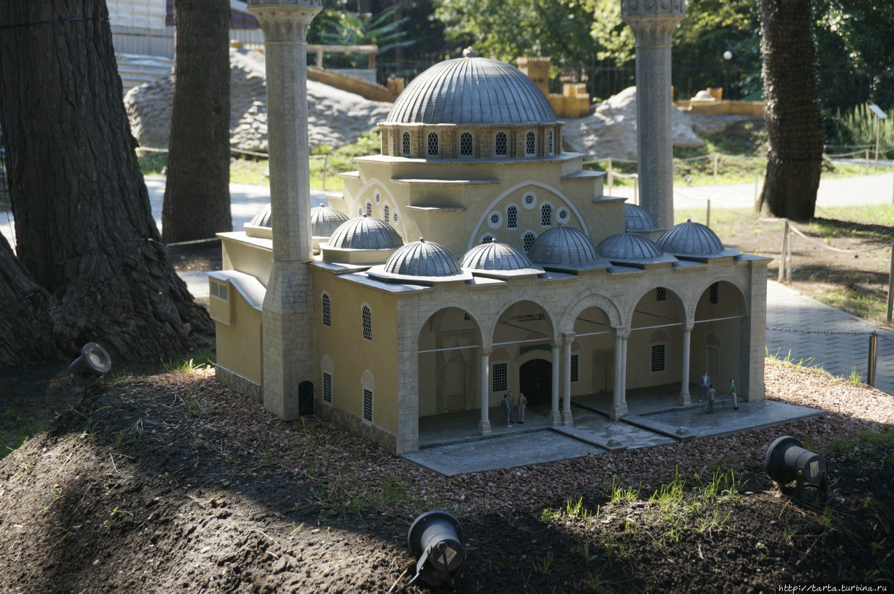 Мечеть Джума-Джами (Хан-Джами) в Евпатории Алушта, Россия