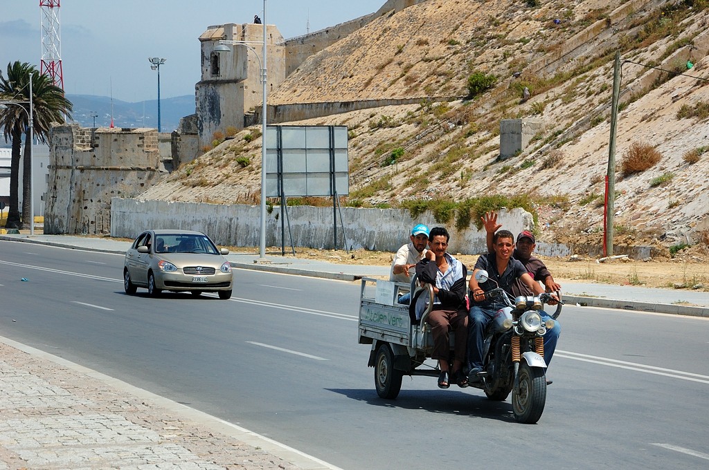 Тангер аутлет. Tanger bike music. Танжер район порта. Bike tanger music. Bike tanger music.