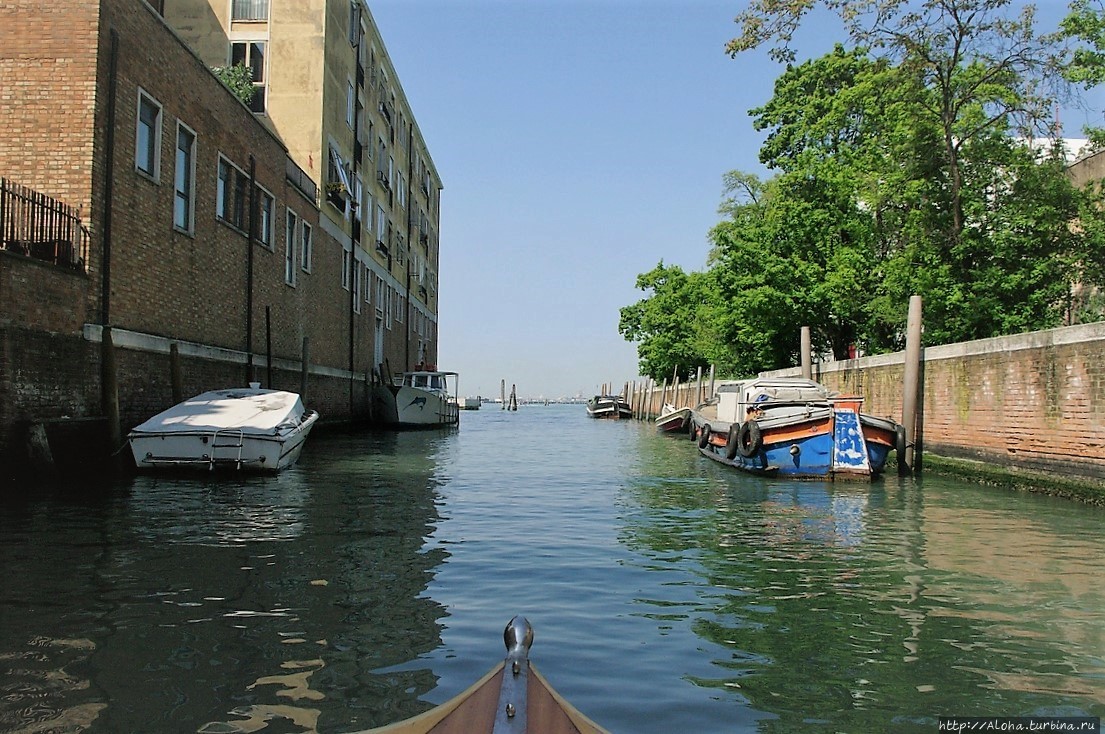 В тихом канале. Венеция, Италия