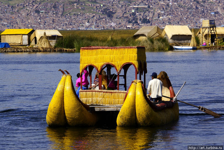 ну и на последок — озеро Титикака, с его тростниковыми лодками Перу