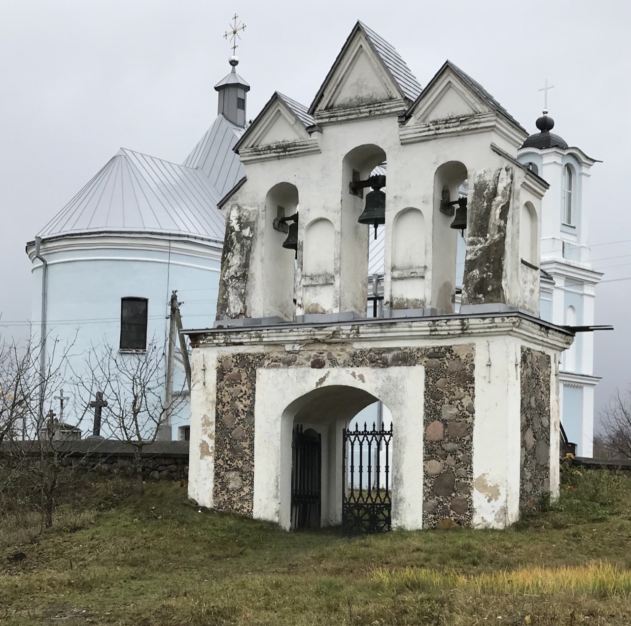 Вишнево: два храма и дом-музей Шимона Переса Вишнево, Беларусь