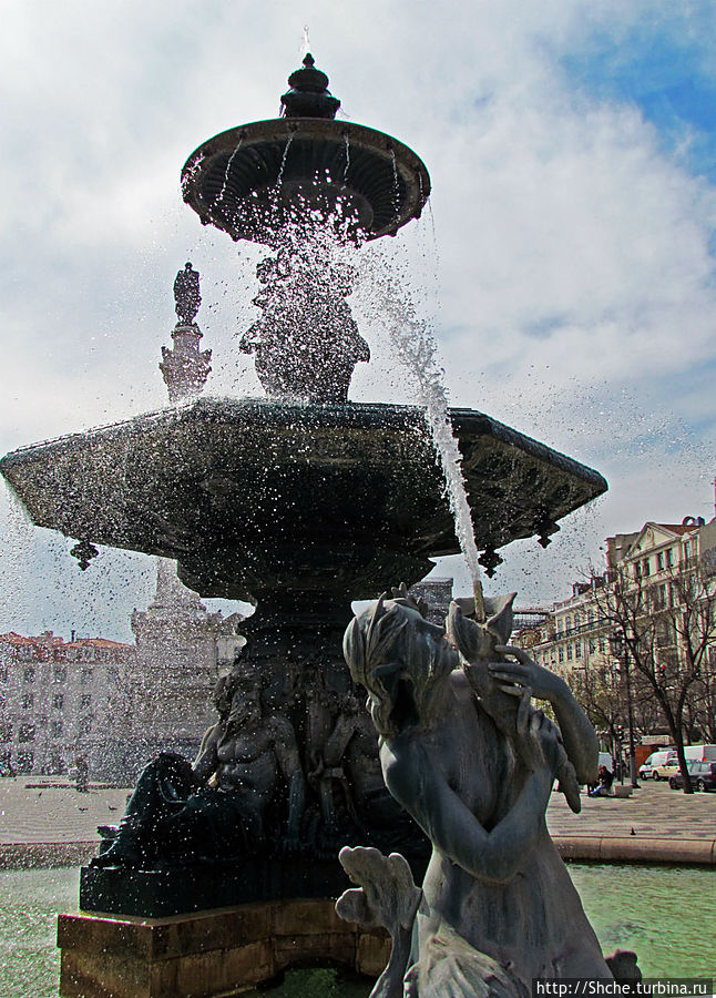 Главная площадь Португалии — площадь Россио в Лиссабоне Лиссабон, Португалия