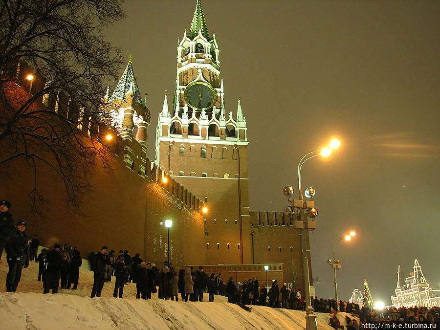 Новый год на Васильевском спуске Москва, Россия