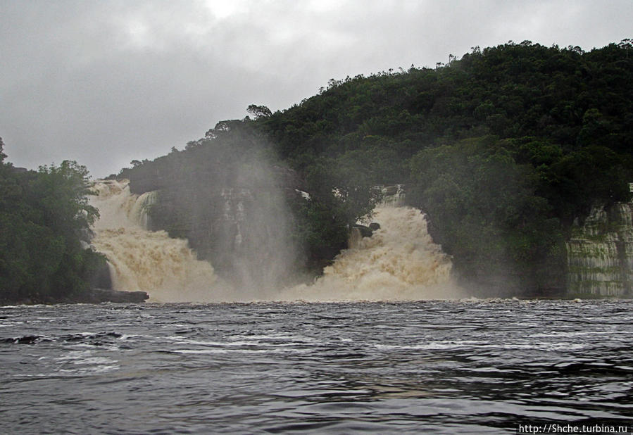 Водопады лагуны Канайма Национальный парк Канайма, Венесуэла