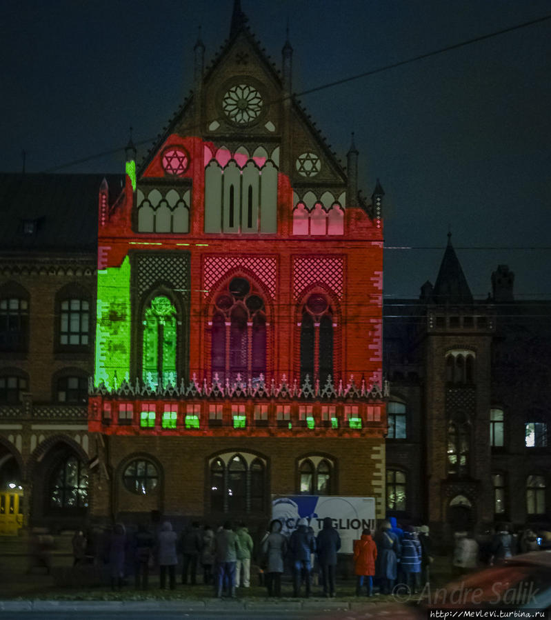 Фестиваль света “Рига сияет” (