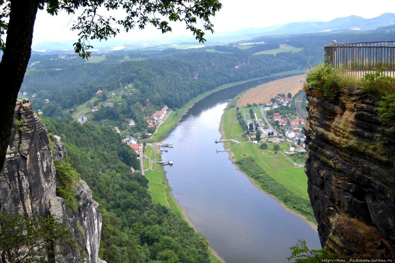 В Саксонской Швейцарии. Скалы и мост Бастай