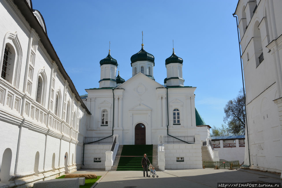 Краса России. Свято-Троицкий Ипатьевский монастырь Кострома, Россия