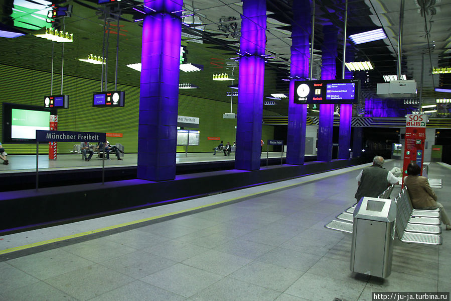Дорогое и футуристичное метро Мюнхена Мюнхен, Германия