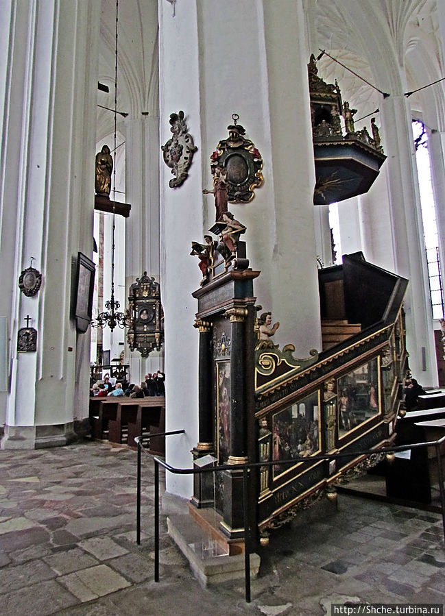 Базилика Мариацка — крупнейшая кирпичная церковь в Европе Гданьск, Польша