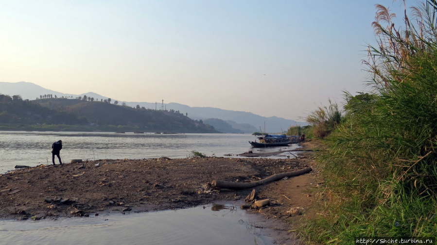 Река Меконг Хуэйсай, Лаос