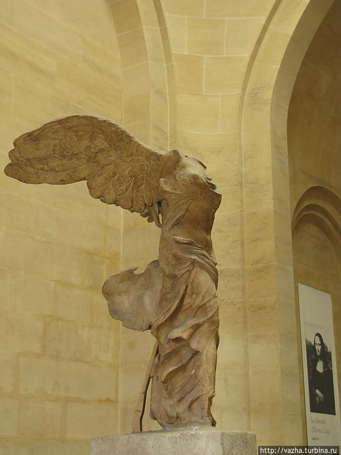 Ника Самофракийская 2 век до нашей эры.