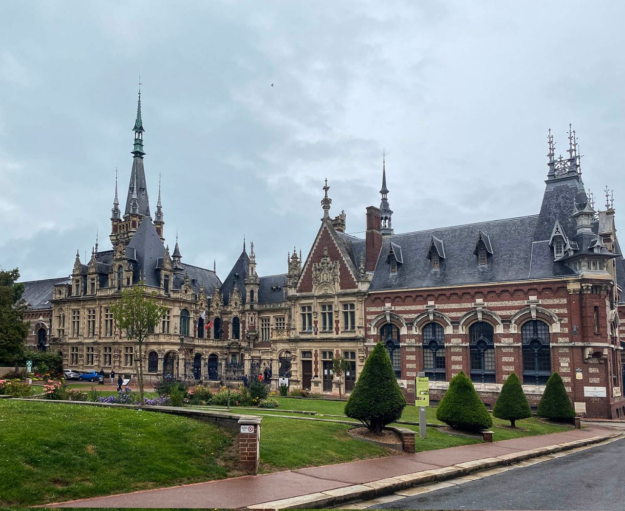 Дворец Бенедиктина / Palais Benedictine