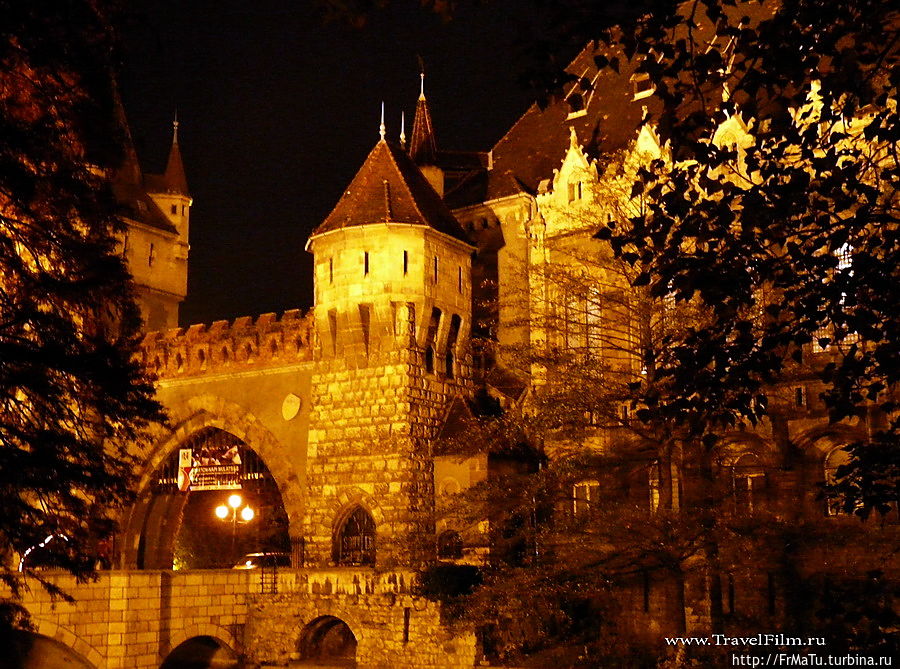 Венгрия —  Будапешт — осенний  уик-энд Будапешт, Венгрия